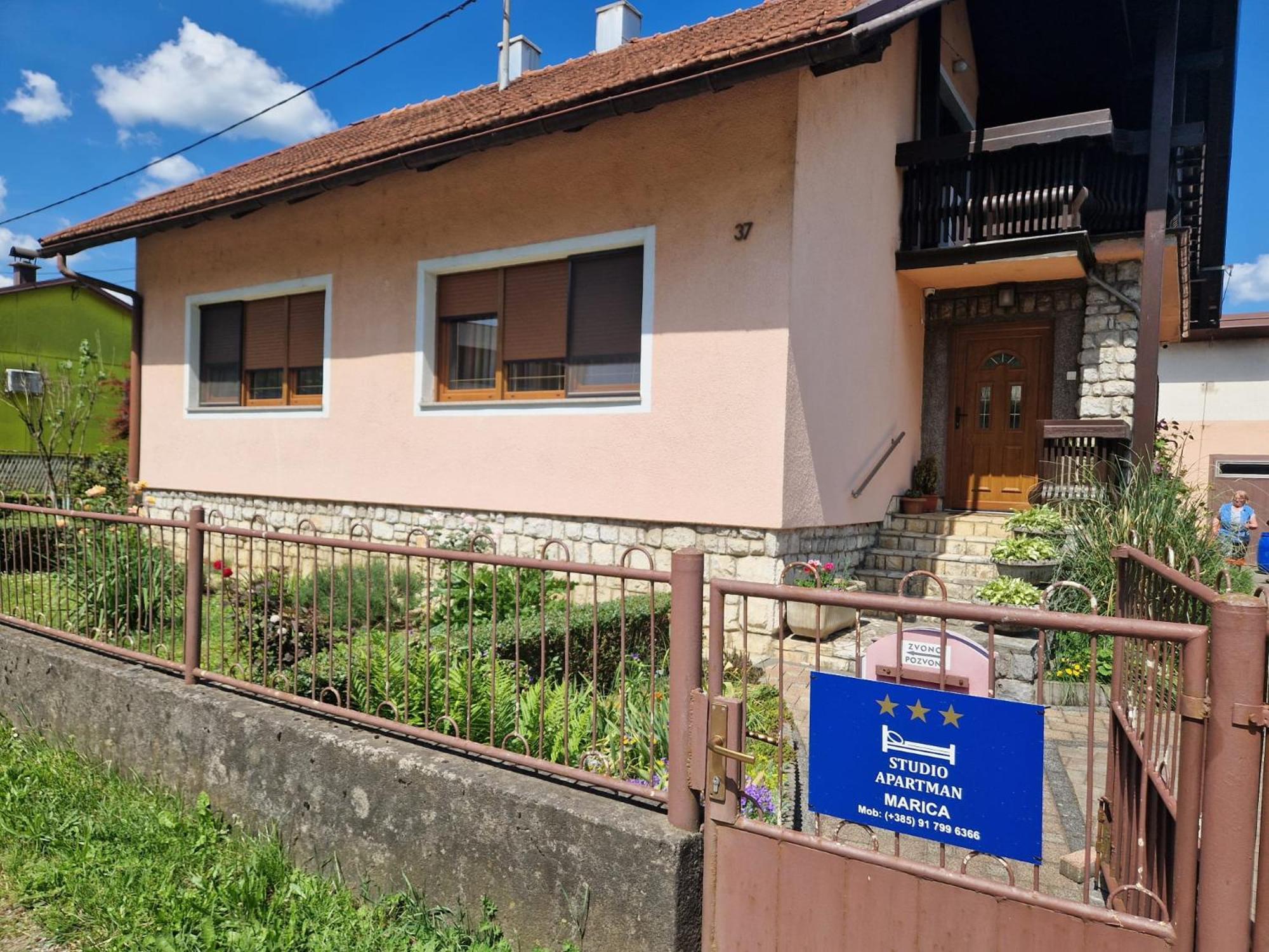 Studio Apartman Marica - Ogulin, Hrvatska Екстер'єр фото